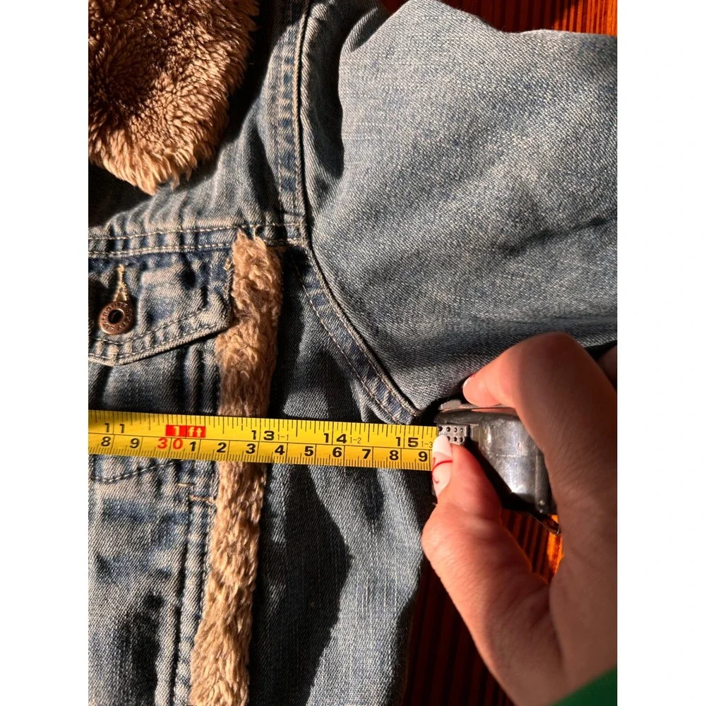 Route 66 Kids Denim Trucker Jacket Faux Fur Trim Fleece Lined Medium Wash Blue